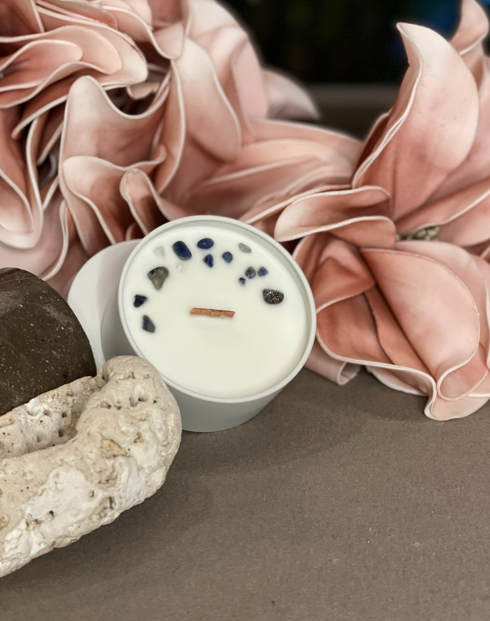 Functional Fragrance Candles, Crystal and Reiki (5oz tin)